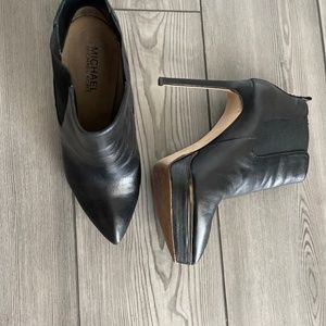 Michael Kors Platform Ankle Booties 7 Black